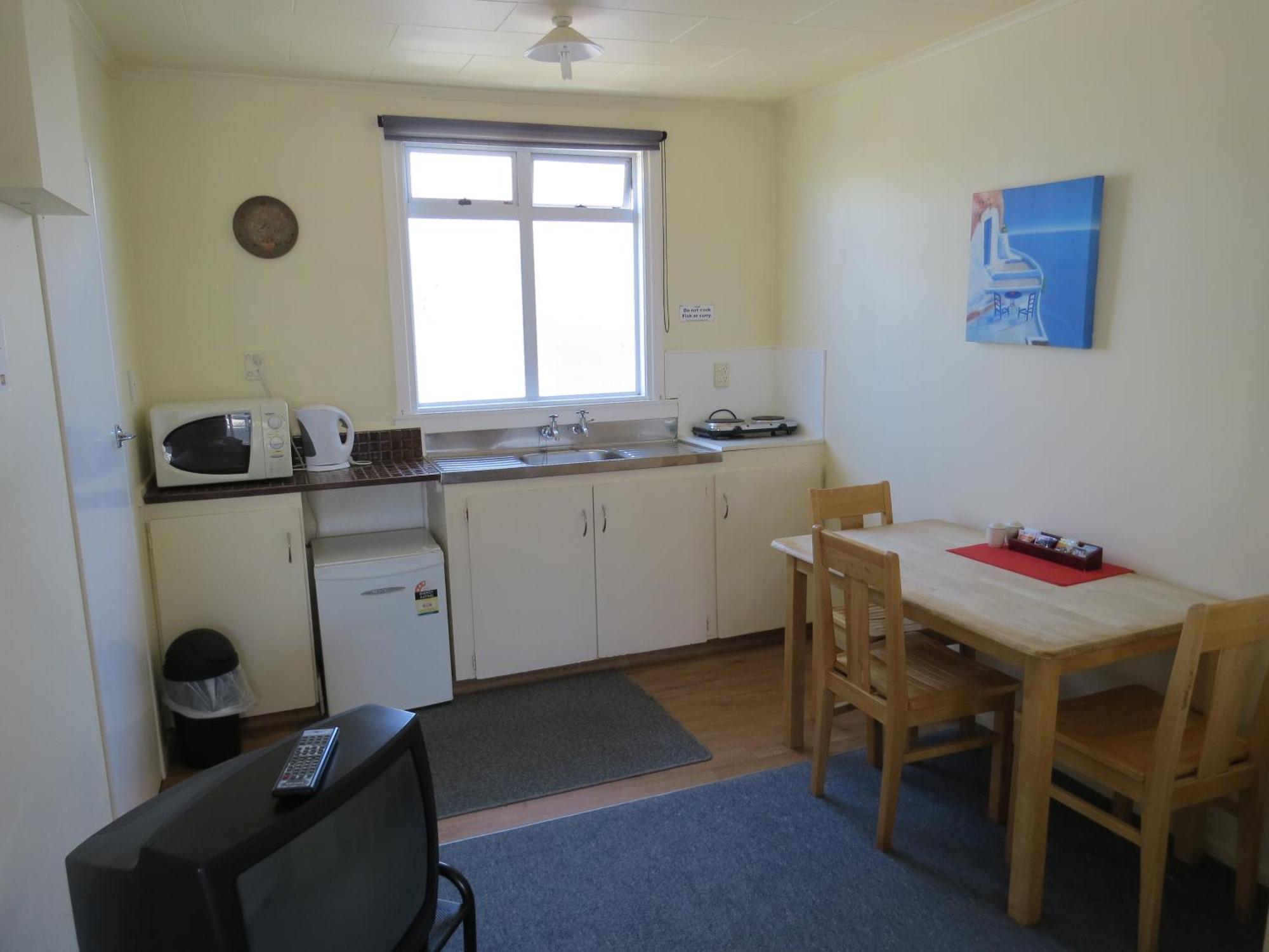 تاوبو Camellia Court Family Motel المظهر الخارجي الصورة
